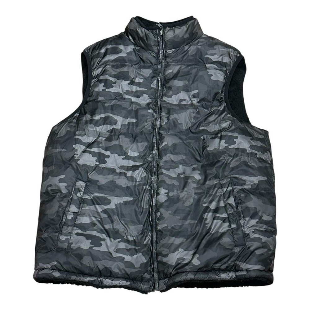 CORE Life Vest Mens Large Gray Camo Reversible Sherpa Lined Quilted Puffer